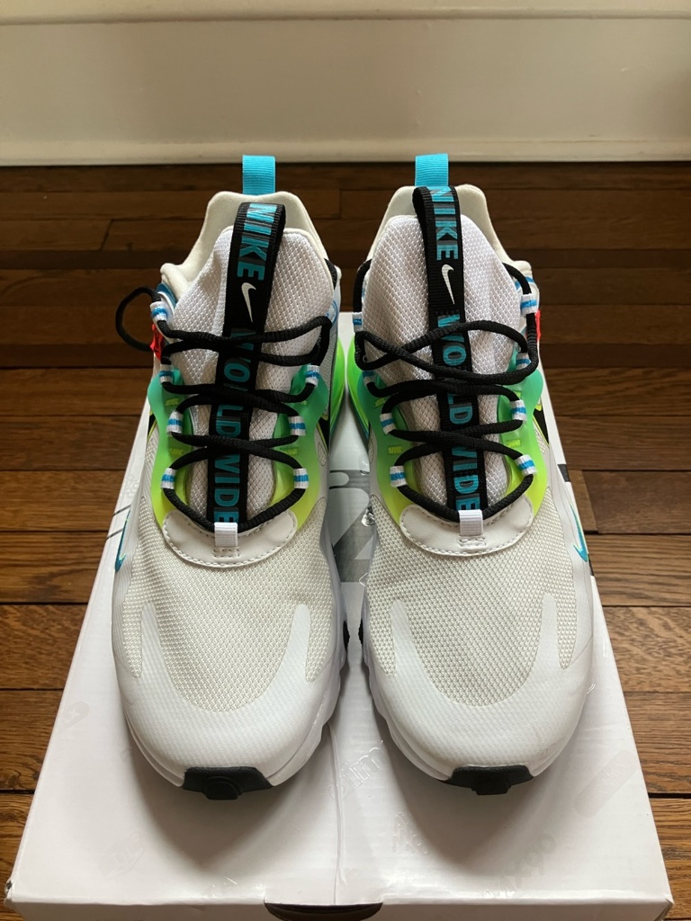 Nike Air Max 270 React WW